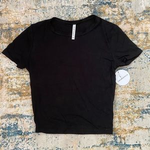 LULUS BASICS Top: Black - Small